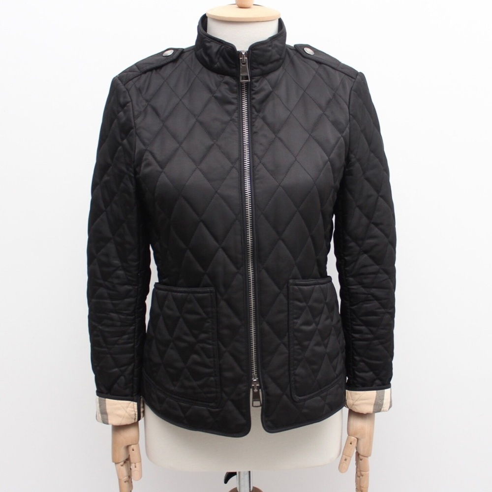 Burberry Black Quilted Jacket with Check Lining - Picture 6 of 7